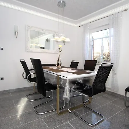 Wiesengrund Mit Sauna, Dom wakacyjny *