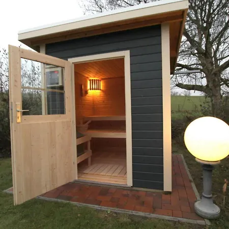 Wiesengrund Mit Sauna, *